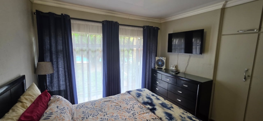 3 Bedroom Property for Sale in Flimieda North West